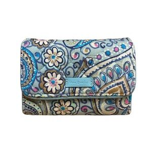 Vera Bradley Riley Daisy Dot Compact Wallet Blue RFID Quilted Trifold Floral